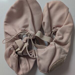 Woman's Pink Ballet Shoes